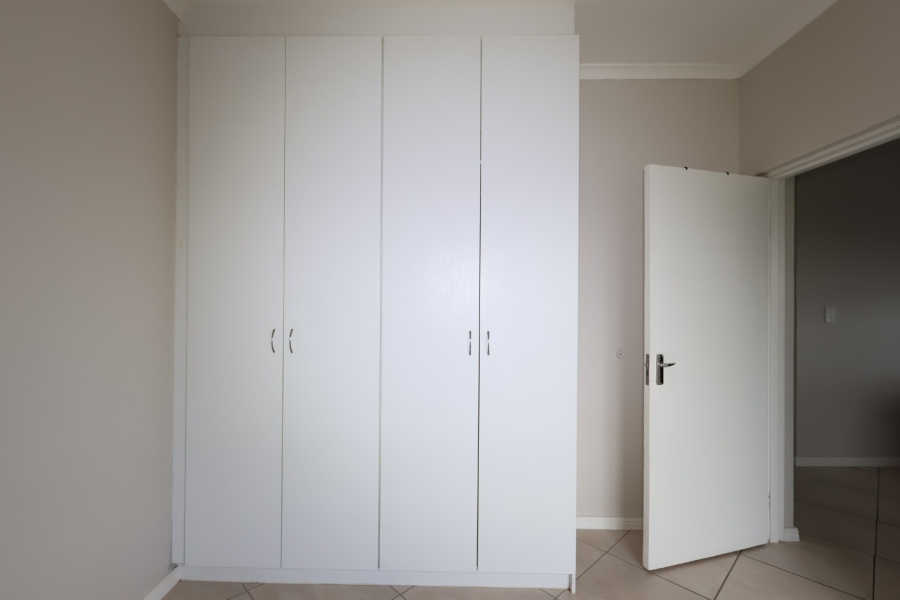 To Let 2 Bedroom Property for Rent in Buh Rein Estate Western Cape